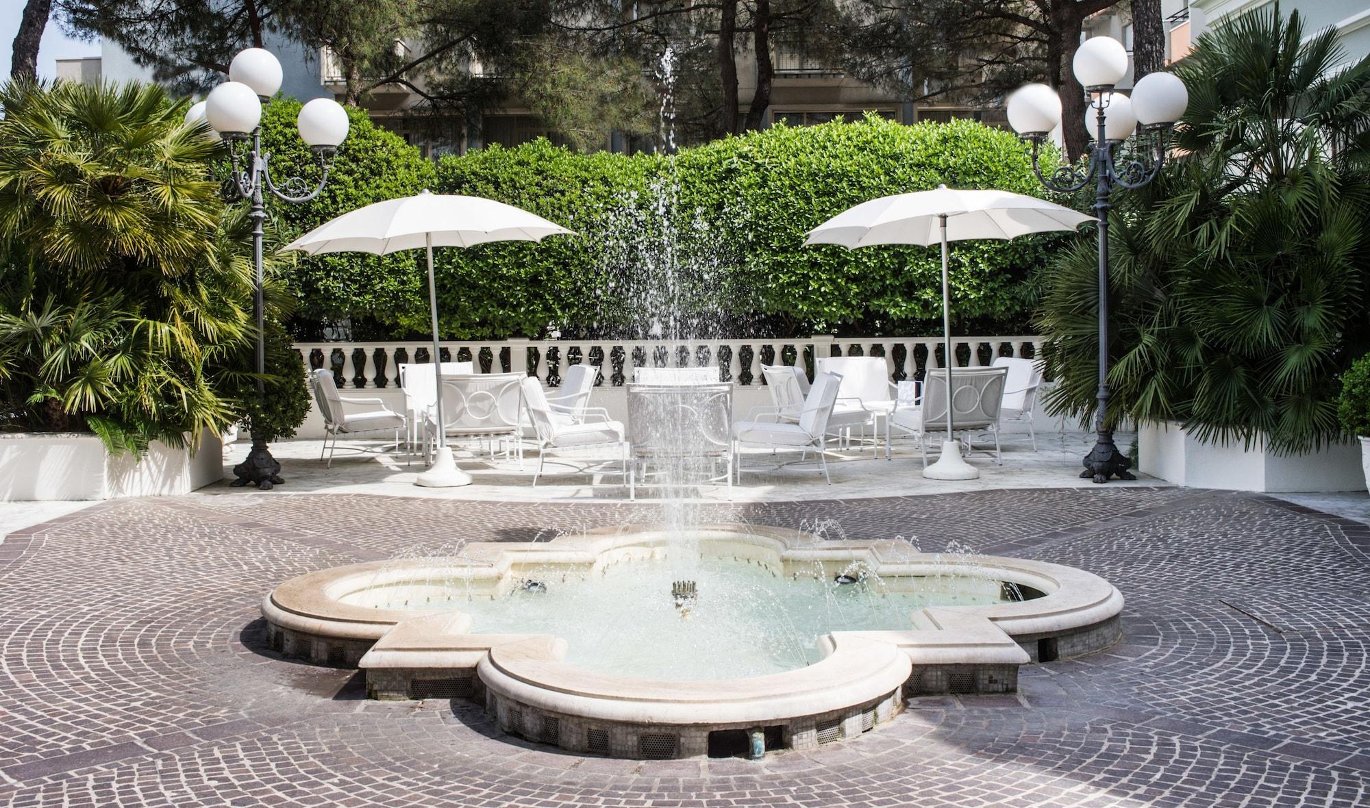 ריצ'יונה Grand Hotel Des Bains מראה חיצוני תמונה
